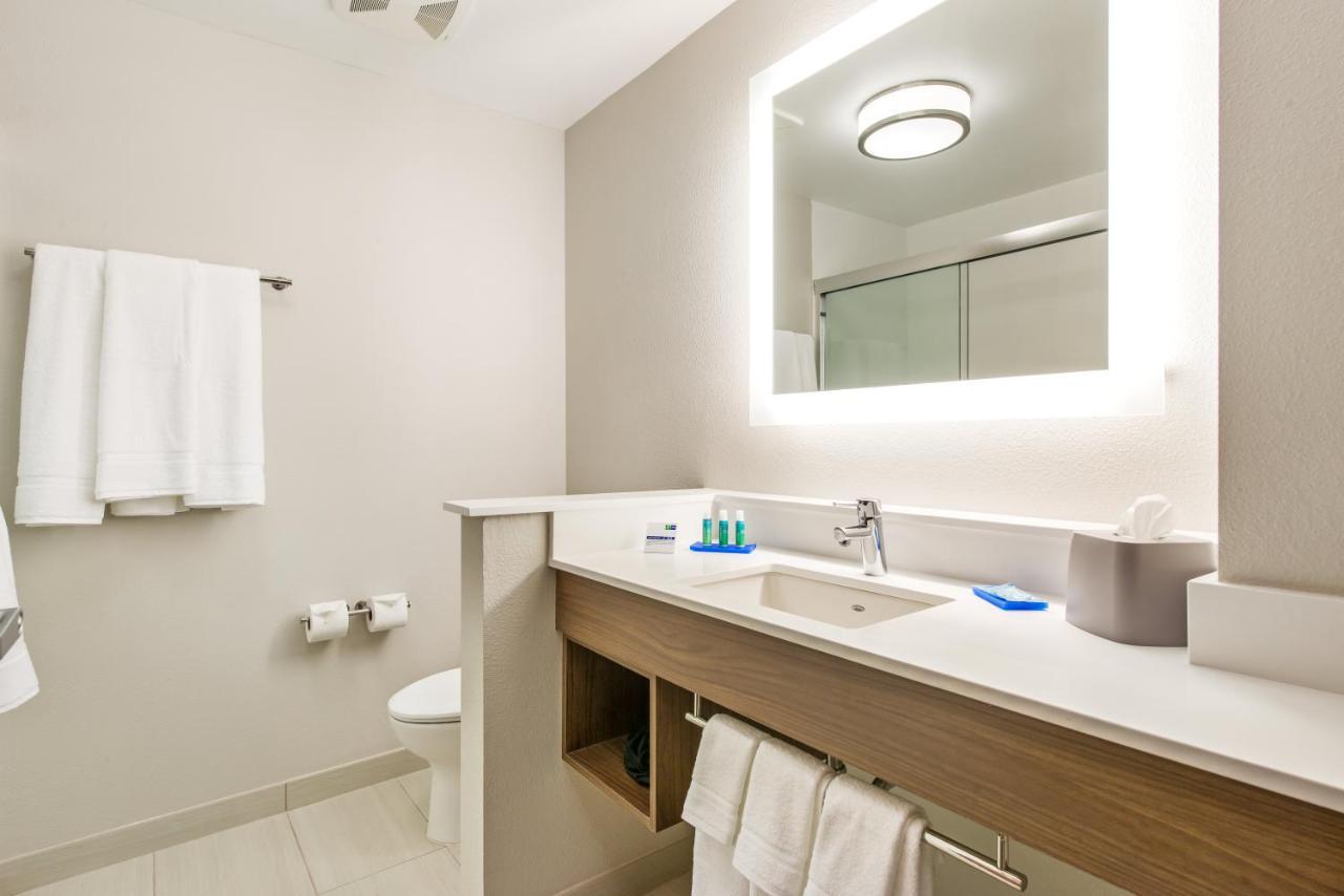 Holiday Inn Express & Suites - Carrollton West By Ihg Quarto foto